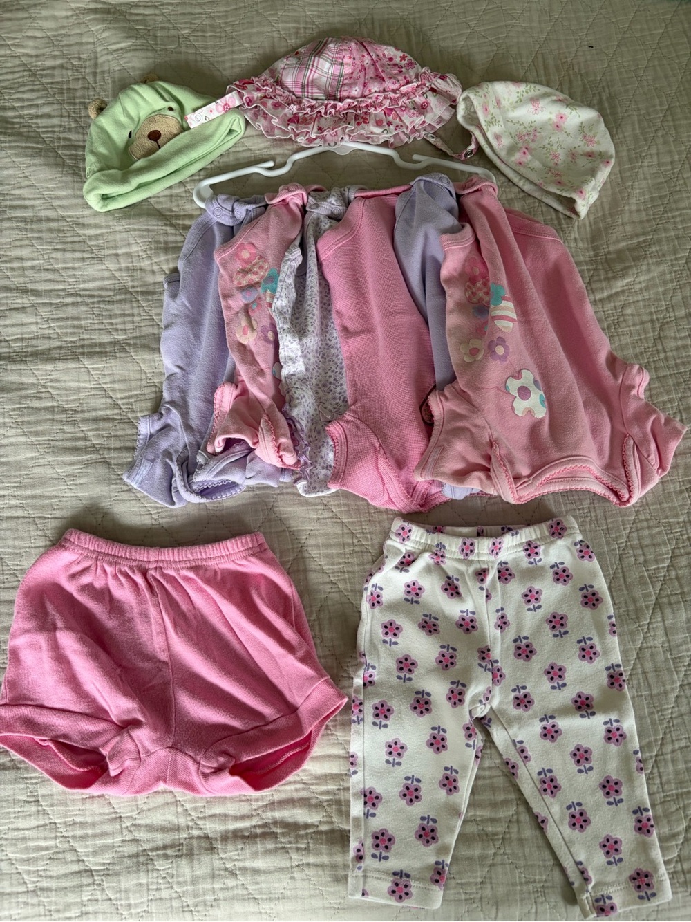 Baby Girl Newborn/0-3 Month Clothing Lot 11 Pieces Hats Bodysuits 100% Cotton